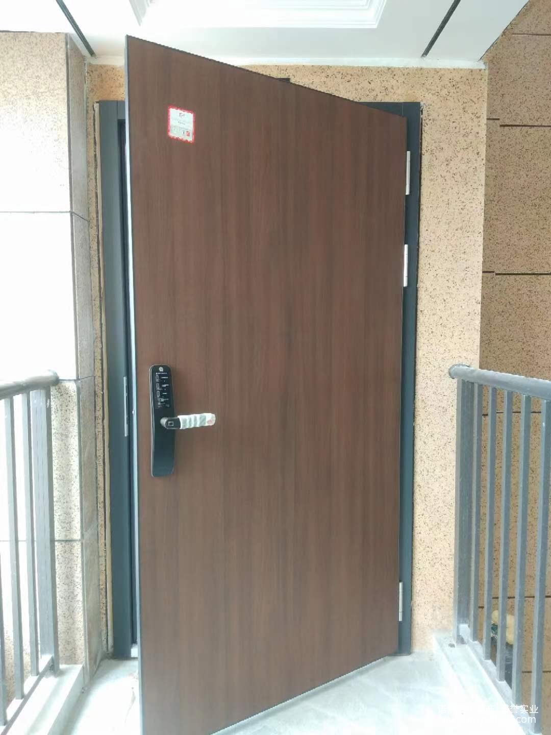 諾沃芬入戶門案例